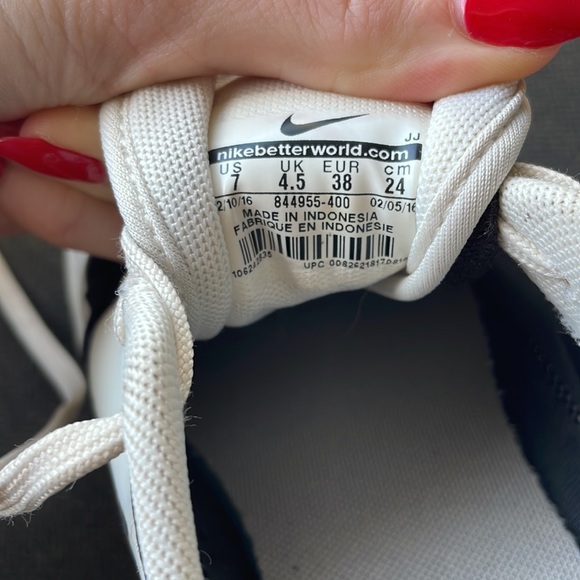 Nike air max shoes - Picture 6 of 8